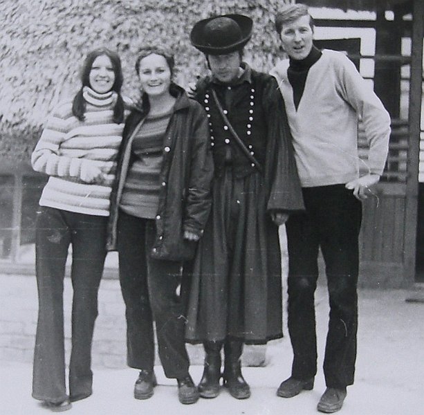 Töki lovaglás.jpg